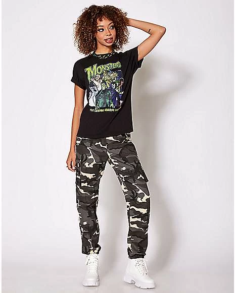 Brand new ๐คฉ Group Universal Classic Monsters T ๐ Shirt ๐ 5 Brand new ๐คฉ Group Universal Classic Monsters T ๐ Shirt ๐ - Image 3