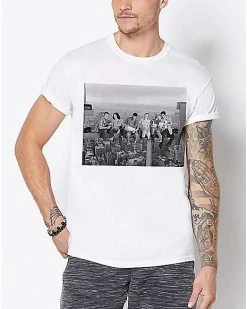 Discount βοΈ Skyscraper Group Photo T π Shirt - Friends π 14 Discount βοΈ Skyscraper Group Photo T π Shirt - Friends π -EASY Come EASY GO-shop 07588379 e